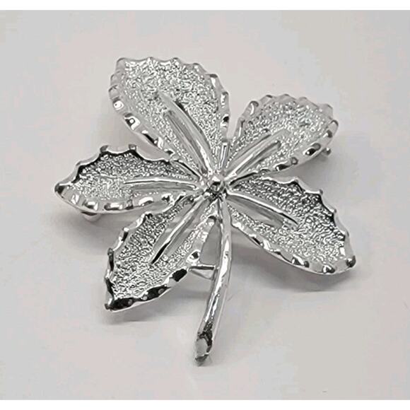VTG Sarah Coventry Leaf Textured Smooth‎ Silver Tone Brooch Pin Signed SarahCov - Picture 8 of 10